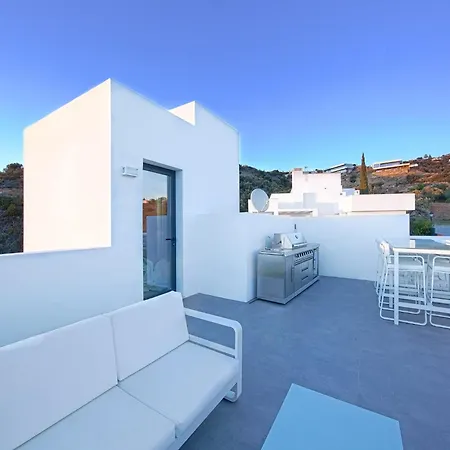 Villa Amazing With Terrace