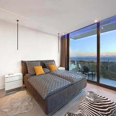 Amazing With Terrace Villa Marbella