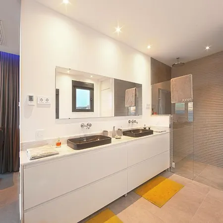 Villa Amazing With Terrace *