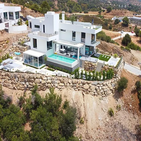 Amazing With Terrace Villa *